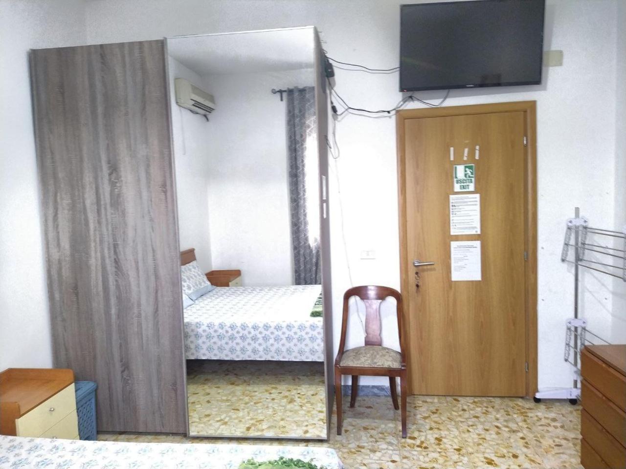 Guest House O Affittacamera Roma Exterior foto